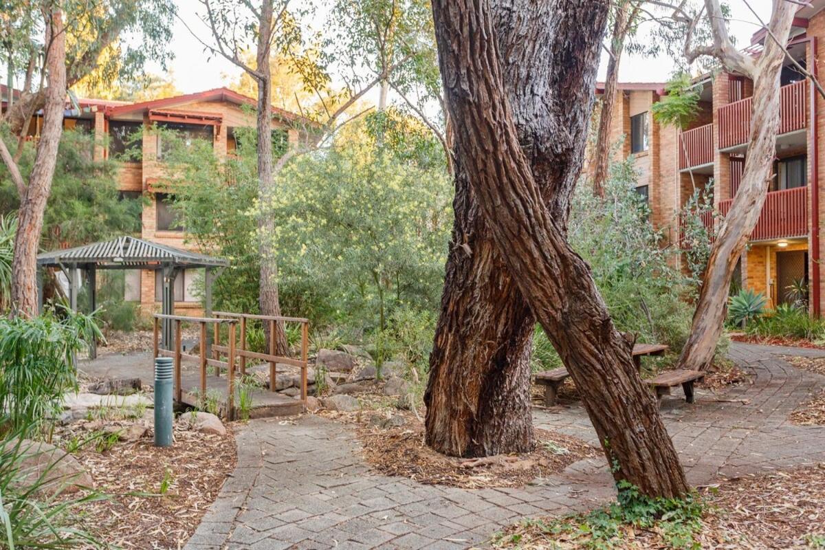The Lake House Perth Exterior photo